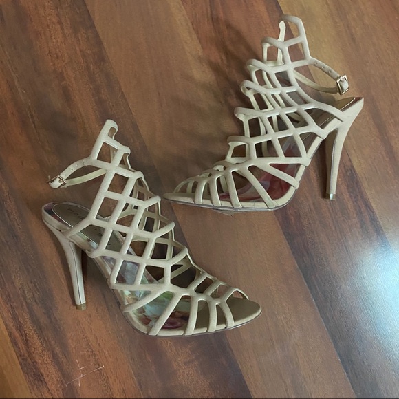 Madden Girl Shoes - Madden Girl Size 7.5 tan strappy heels
